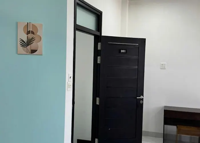 Ovana Chi Nhanh Nguyen Thong Гостевой дом Фантхьет